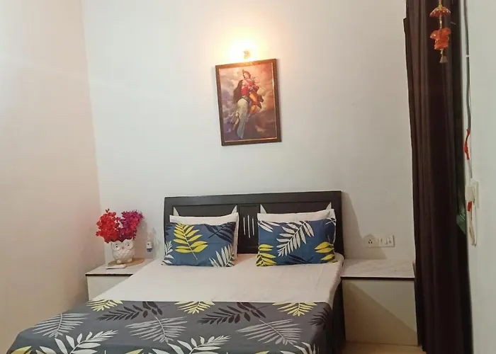 Gour Home Stay