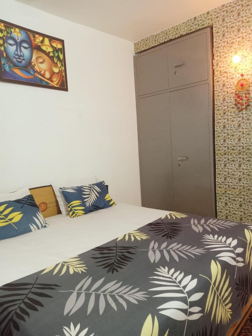 Gour Homestay Vrindavan